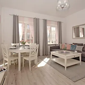 https://apartament-kameralny-przy-ulicy-duga-50.gdanskhotel.org